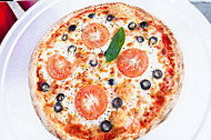 Planet Pizza inside