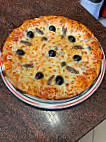 Pizza Pazza food