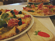 Al Datterino Pizzeria food