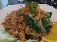 Truly Thai Cuisine food