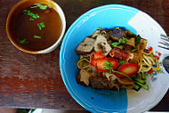 Betong Yue Li food