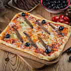 Kilometros De Pizza Heron City food