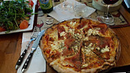 Pizza Bella Vita food