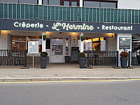 L'Hermine outside