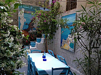 Taverna Dei Sapori Di Grecia inside