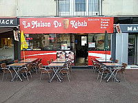 La Maison Du Kebab inside