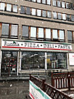 Ruccola Pizza Deli Pasta Vinsta outside