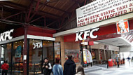 KFC Gara de Nord inside