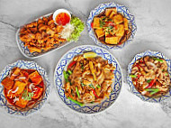 Soi Thai Kitchen (jcube) food