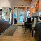Café Pressoway inside