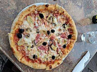 Pizzeria Elisa food
