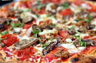 Toscany's Coal Oven Pizza food