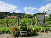 The Vineyard In The Valley Cafe outside