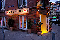 Bellini Bar outside