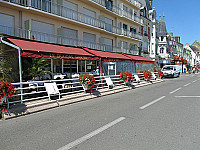 Restaurant Duguay Trouin outside