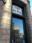 Cafe du Bois outside
