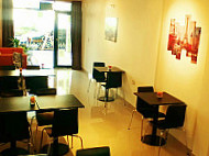 Giramondo Cafe inside