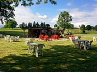 La Fraicheur De L'étang inside