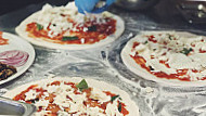 Racca's Pizzeria Napoletana - Vallagio food