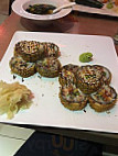 Suno Sushi & Noodles food