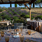 Les Vignes Et Son Jardin food