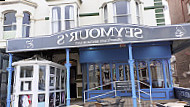 Seymour's Cafe food