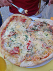 Pizza Chez Helene food