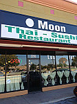 Moon Thai outside