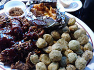 Wally's Southern Style Bbq food