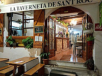 La Taberneta De San Roc inside