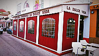 Cafeteria La Dulce Vida inside