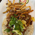Tacos Victor Crescent food