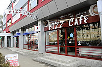 BIZZ Cafe outside