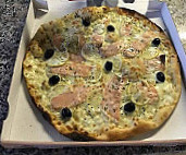 Pizza D'or food