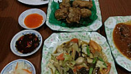 Soe Pyi Swar Vegetarian Centre food