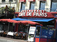 Café de Paris inside