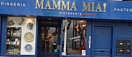 Mamma Mia Pinseria inside