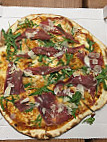 Pizzaria La Pizza food