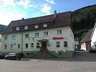 Hotel Gasthof zum Hirsche outside