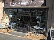Pinasse Café outside