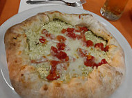 Pizzeria Da Peppone Societa' Cooperativa food