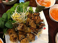 Huong Xua Vietnamese Restaurant food