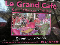 Le Grand Cafe inside