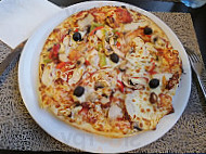 Pizza Etchea food