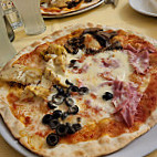 Pizzeria Al Carmine food