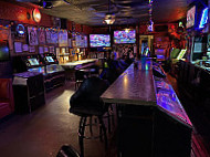 Alex's Tavern inside