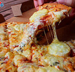 Domino's Pizza Dieppe food