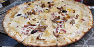 Pizza Du Mont Boron food