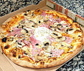 Pizza Della Casa Au Feu De Bois Depuis 2004 food