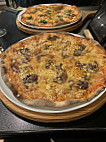 Pizzaria Luzzo Graca food